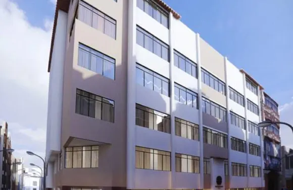 蒂拉維瓦普諾廣場酒店