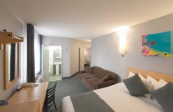 Travelodge by Wyndham Montreal Centre