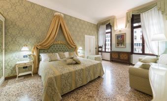 Luxury Suites in Venice-Friendly Venice Suites