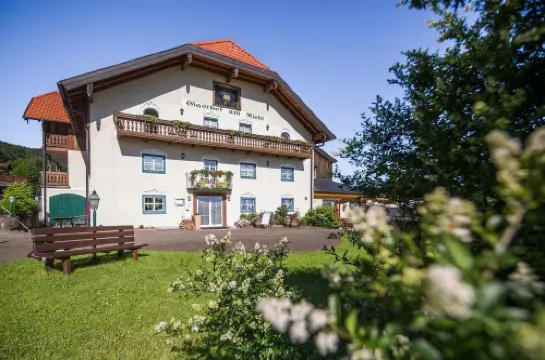 Hotel-Gasthof am Riedl