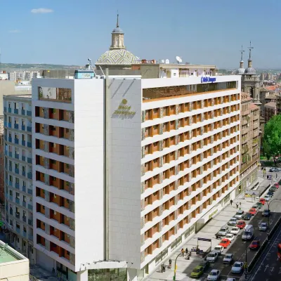 Innside by Meliá Zaragoza Отели рядом с достопримечательностью «Музей Пабло Гаргалло»
