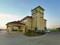 La Quinta Inn & Suites by Wyndham Alvarado