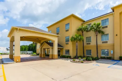 Comfort Inn & Suites Scott-West Lafayette Hotels in Rayne