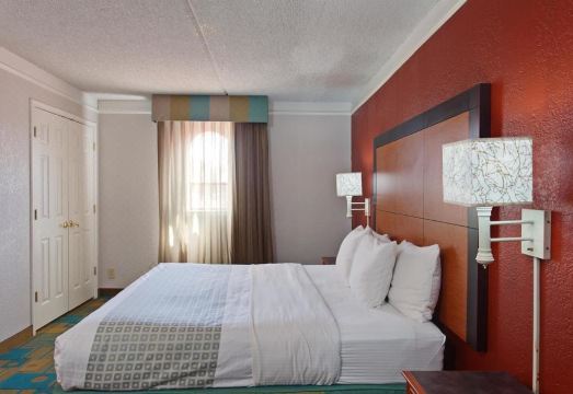 라 킨타 인 바이 윈덤 코스타 메사 / 뉴포트 비치