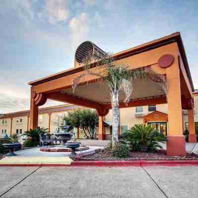 Econolodge Inn & Suites Hotel Exterior