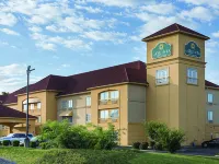 La Quinta Inn & Suites by Wyndham Bowling Green