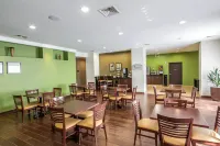 Sleep Inn & Suites Hotels in Derby