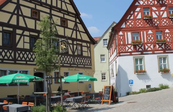 斯特恩酒店及餐廳