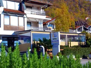 Hotel Dva Bisera