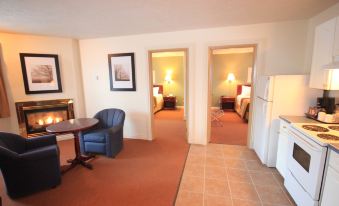 Econo Lodge Inn & Suites High Level