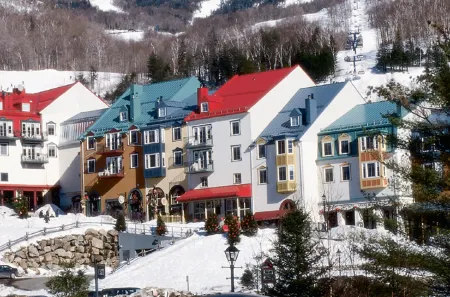 Place Saint Bernard Mont Tremblant Отели в г. Мон-Трамблан