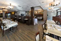 Chateau Roberval Hotels in Roberval