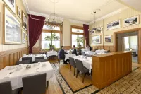Auberge Saint-Pierre Hotels in Quebec City