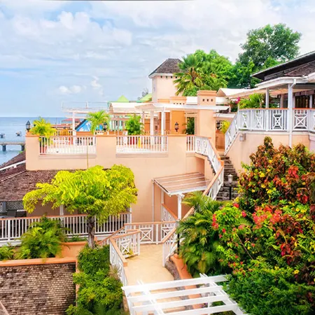Fort Young Hotel