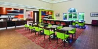La Quinta Inn & Suites by Wyndham Conference Center Prescott - breakfast