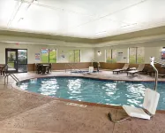 Comfort Suites Bridgeport - Clarksburg Hotels in Bridgeport