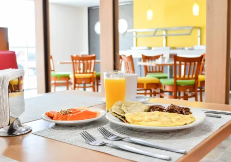 Hotel BeWow Querétaro