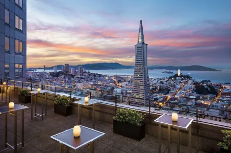 Four Seasons Hotel Embarcadero