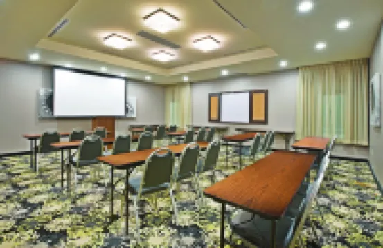 La Quinta Inn & Suites by Wyndham Morgantown