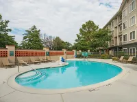 La Quinta Inn & Suites by Wyndham Fort Worth North - Rooftop Pools