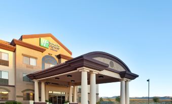 Holiday Inn Express & Suites Barstow-Outlet Center