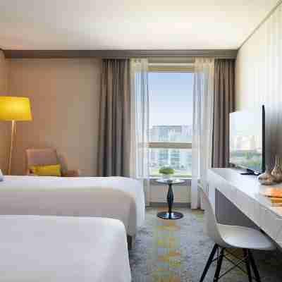 Hôtel Renaissance Paris La Défense Rooms