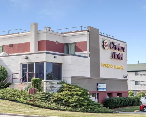 Royle Hotel Milwaukee Airport
