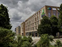 Holiday Inn Express LONDON - EXCEL by IHG Hotel dekat Bandara London