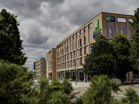 Holiday Inn Express London - Excel Отели рядом с достопримечательностью «Айленд Гарденс»