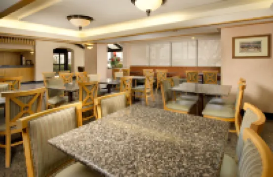 La Quinta Inn & Suites by Wyndham Festus - St. Louis South
