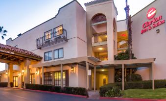 Comfort Inn & Suites Orange County John Wayne Airport