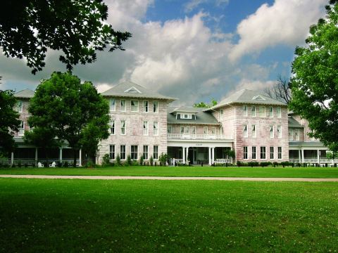 Inn at Carnall Hall