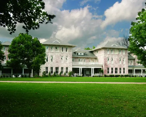 Inn at Carnall Hall Hotels in Washington County