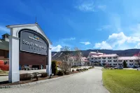 South Mountain Resort Hotels near White Mountains