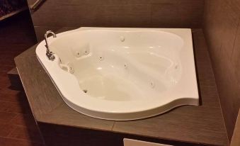 New American Inn & Suites
