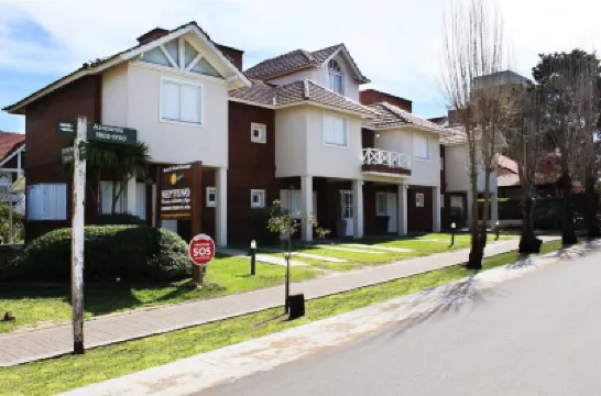 Apart & Hotel Neptuno โรงแรมใน