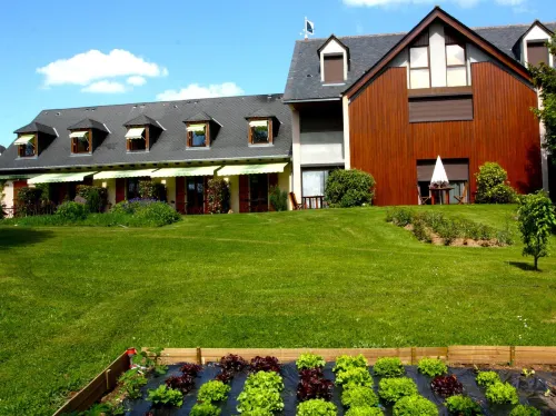 Hotel Restaurant Auberge du Barrez Logis