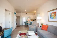 WaterWalk Extended Stay Wichita - parking