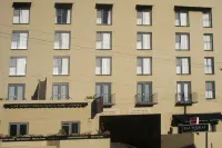 Balmoral On York Hotels in Launceston