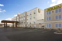 Home Inn and Suites Lloydminster