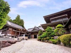 Mitsugonin Temple