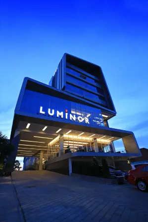 Luminor Hotel Jambi Kebun Jeruk by WH Отели в г. Джамби