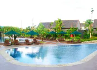 Gammara Hotel Makassar - Kolam Renang