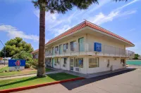 Motel 6 Tempe, AZ - Scottsdale South Hotels in Tempe