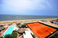 Grand Hotel Azzurra Club - Pools