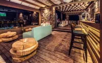 Keros Blue - Luxury in Wilderness