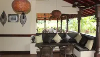 Asian Jewel Boutique Hotel Hotels in Хіккадува