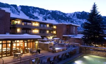 Aspen Square Condominium Hotel