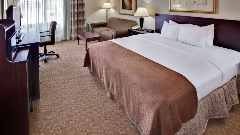 Ramada by Wyndham Midtown Grand Island