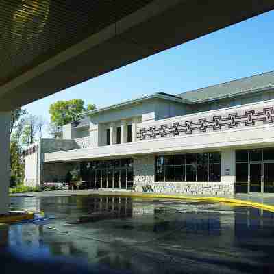 Radisson Hotel & Conference Center Green Bay Hotel Exterior